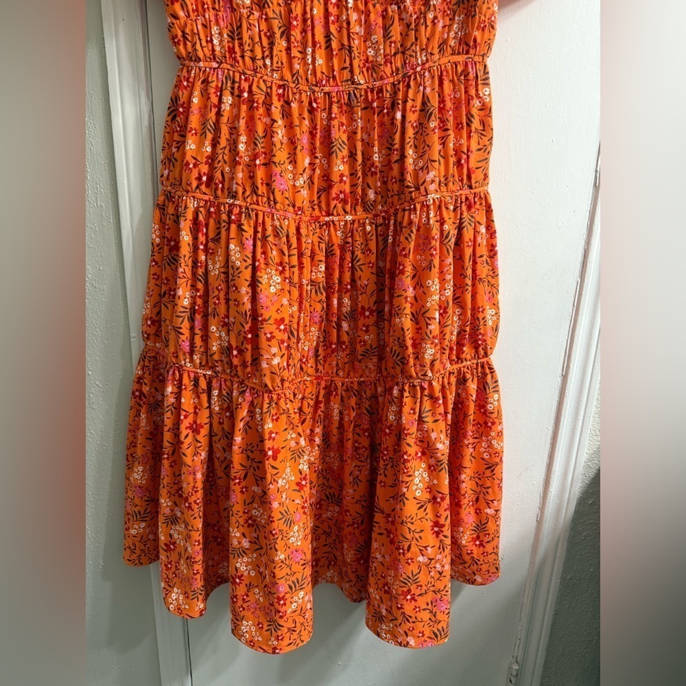 Draper James Apricot Orange Pansy Floral
NWT
Margo Flutter Sleeve Midi Dress 8 - Picture 6 of 9